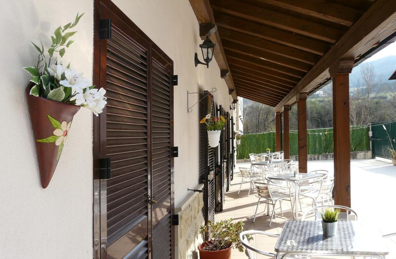Albergue San Nicolas Larrasoana Εξωτερικό φωτογραφία