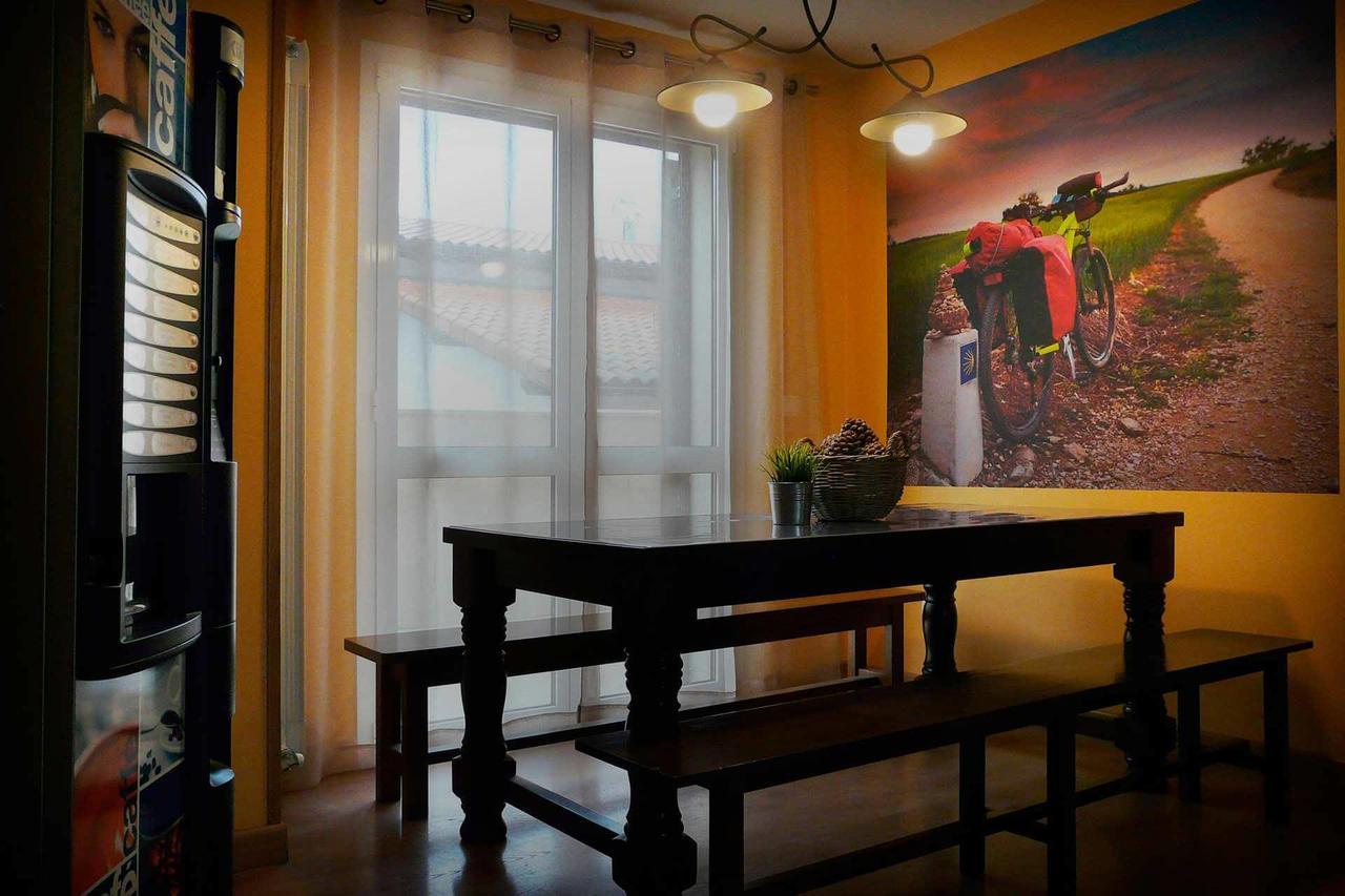 Albergue San Nicolas Larrasoana Εξωτερικό φωτογραφία